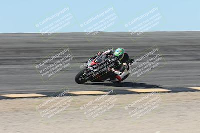 media/Oct-13-2025-Moto Forza (Mon) [[a66d839500]]/2-A Group/Session 2 (Bowl)/